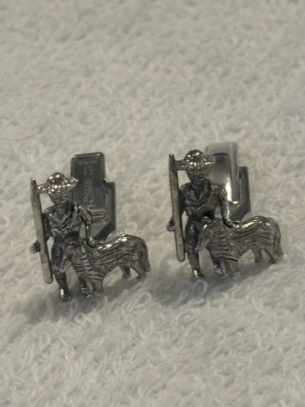 Vintage Sarah Coventry Hunter And Dog Cuff Links